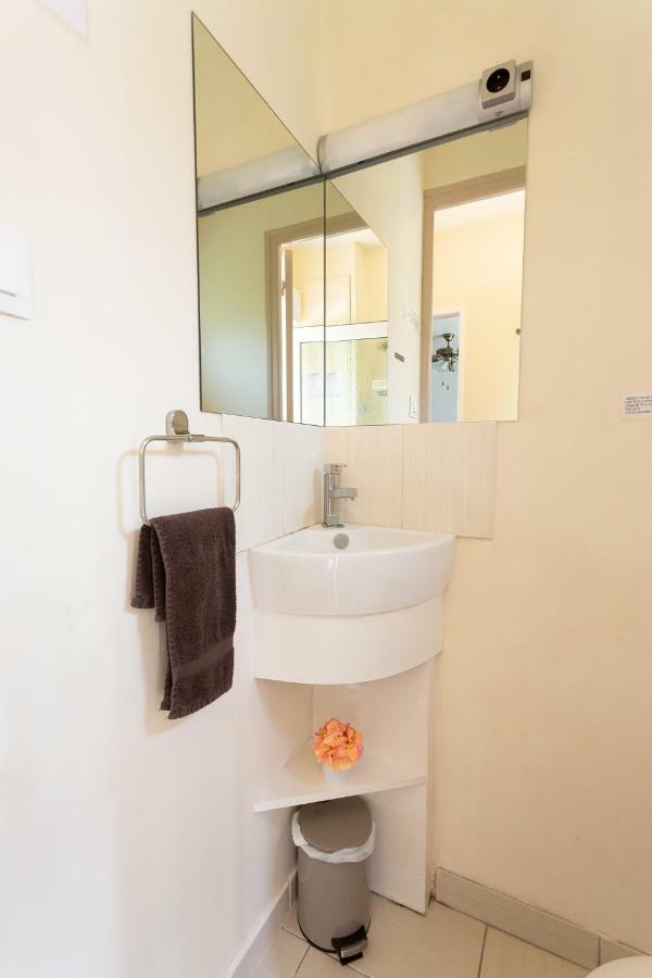 Angels Inn Coutevroult Ngoại thất bức ảnh